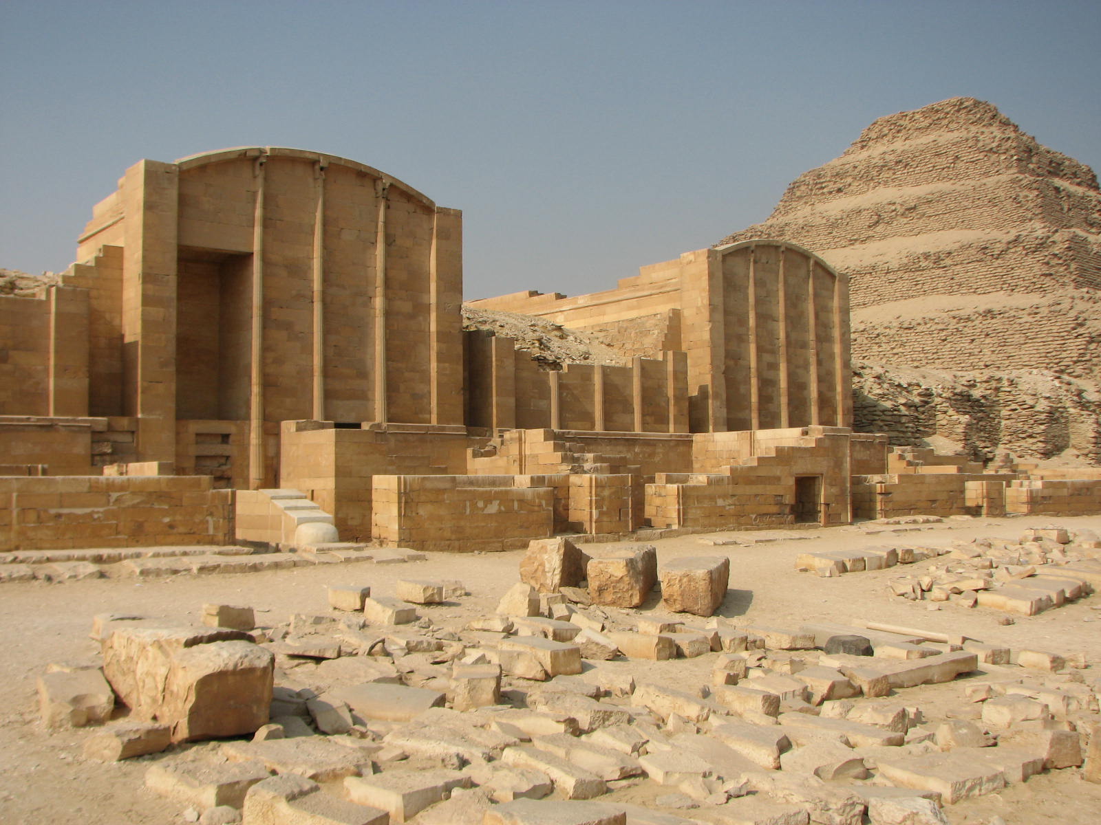 Саккара некрополь мемфиса. Мемфис - столица древнего царства. Мемфис древняя столица египта. Мемфис древний египет. Мемфис.