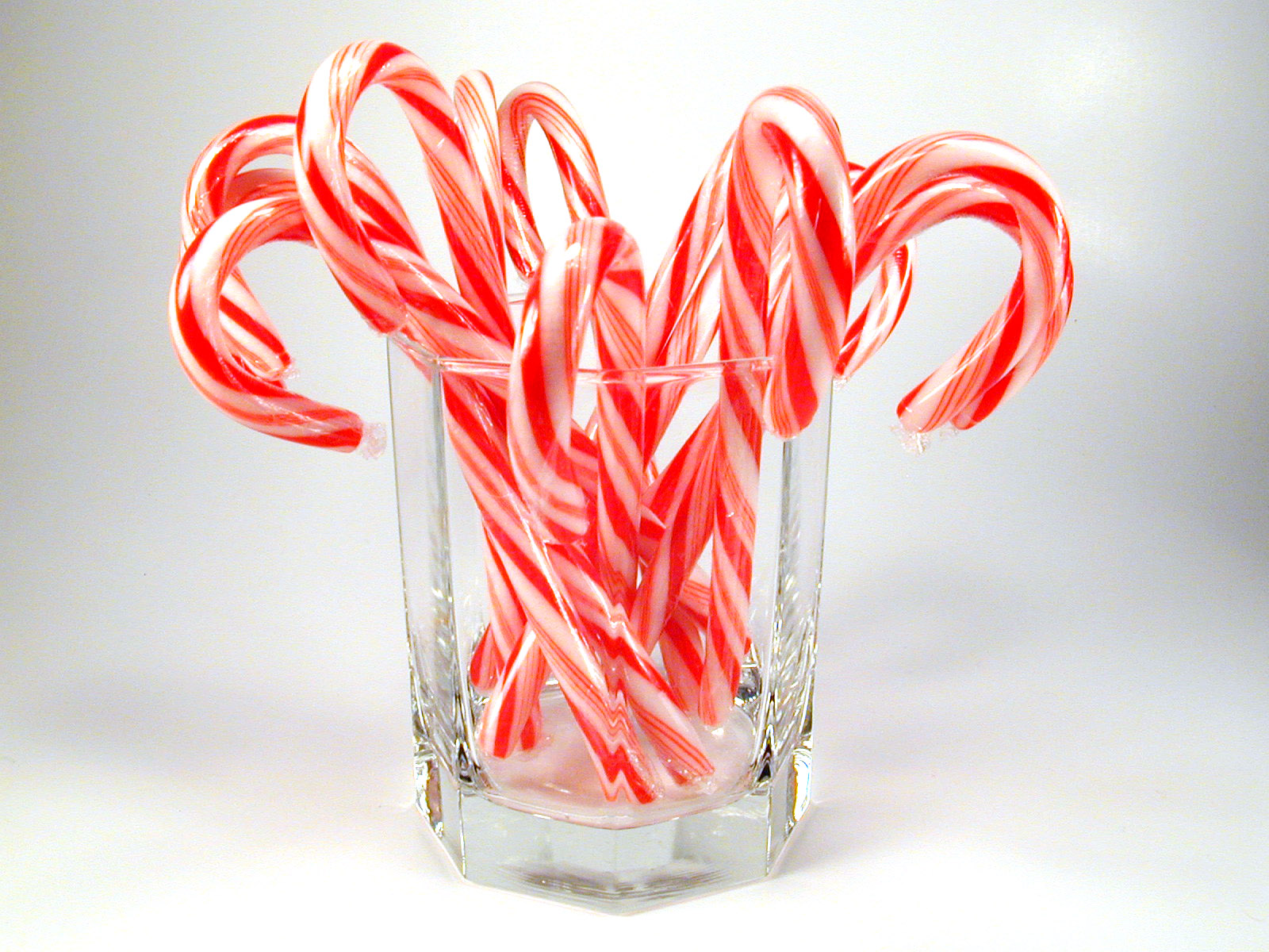 Candy_canes.jpg