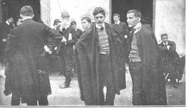 [Ateneu_estudantes_Teofilo_Braga.JPG]