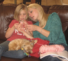 Kellee taught Lindsey how to crochet!