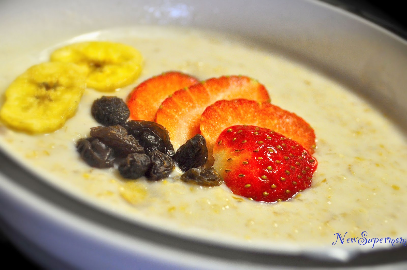 ammaandbaby Oats & Fruits for Breakfast