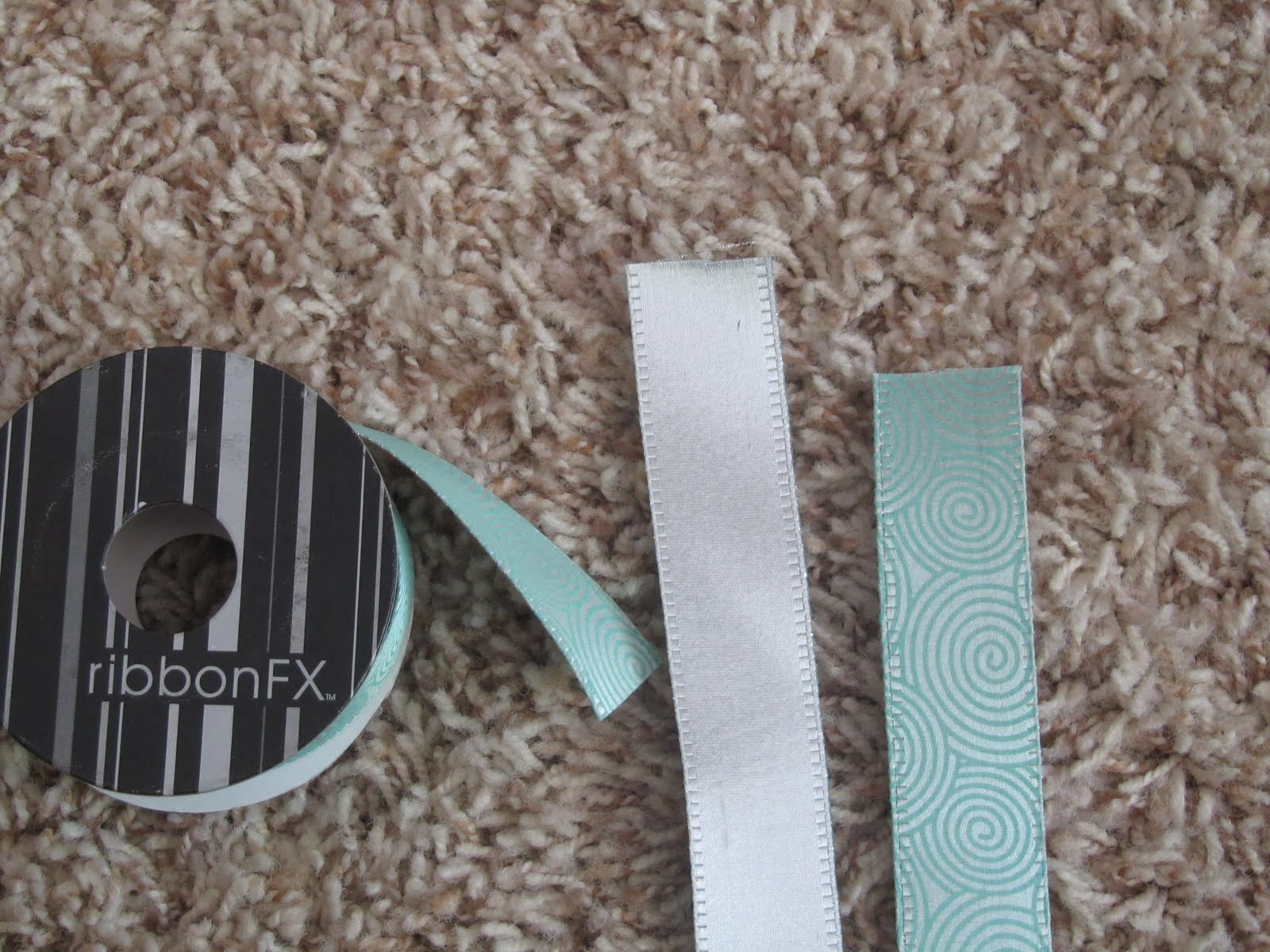 Twelve Crafts Till Christmas: more soda can jewelry? ugh!