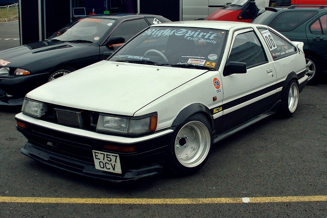 Retro Spirit - Old Car Style: Toyota Corolla AE86