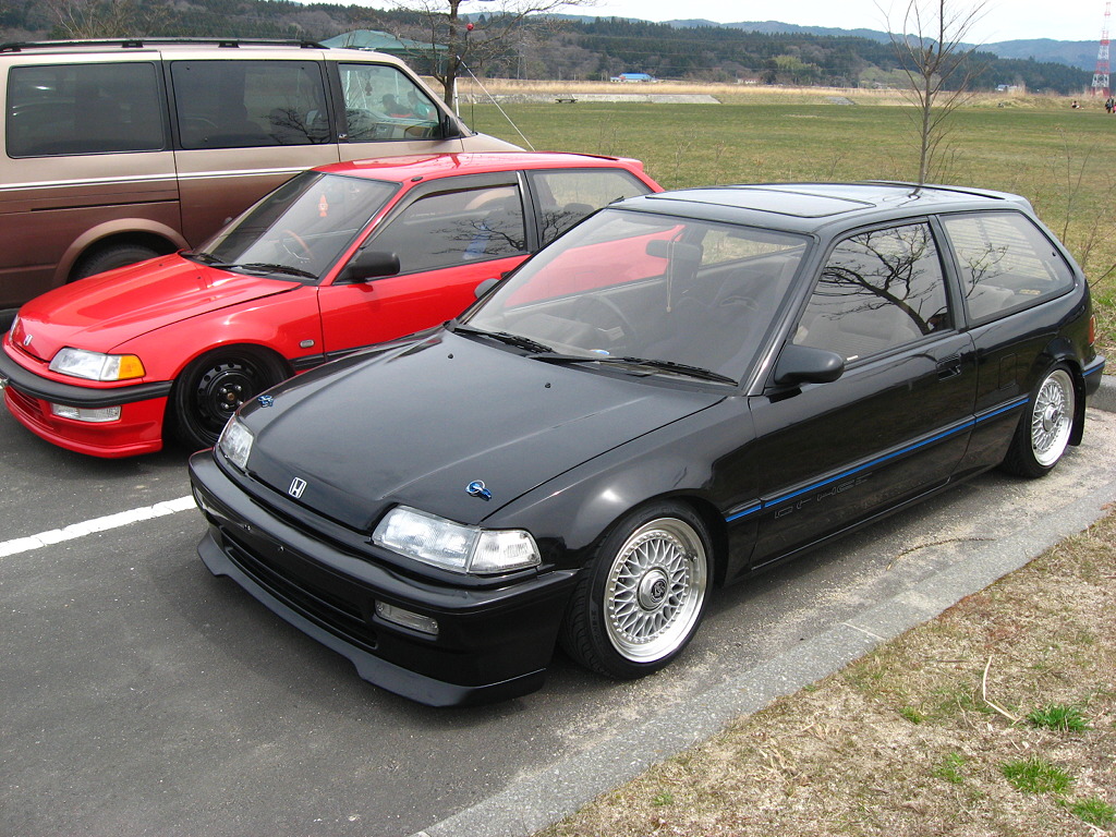 Retro Spirit - Old Car Style: Honda Civic EF
