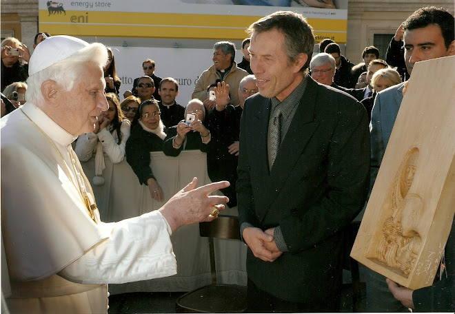 Předávání daru papeži Benediktu XVI. 2. 12. 2009