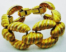 Huge golden shrimp bracelet
