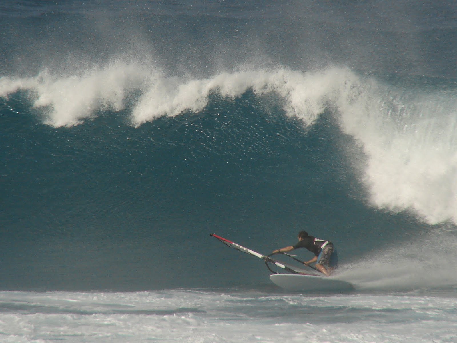 maui surf report big breakers