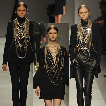 [collares.jpg]