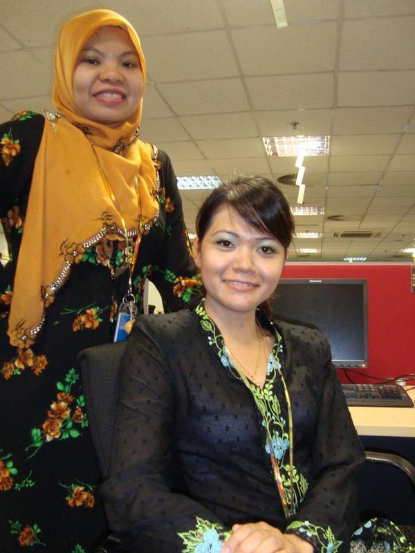 Kebaya-Hitam-Transparent3.jpg
