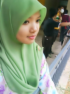 Gambar Bogel Koleksi Gadis Bertudung Cute 2009   Melayu Boleh.Com