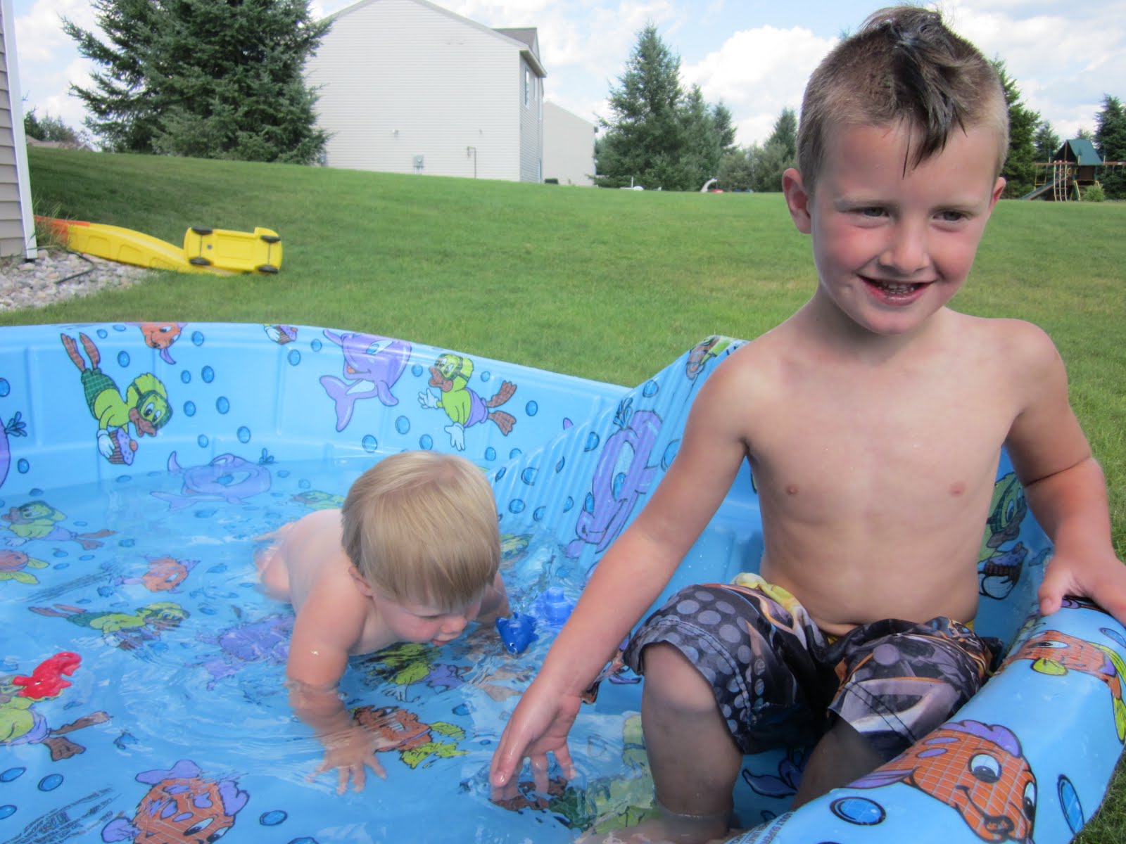 Hunter and Zanders World Skinny Dipping