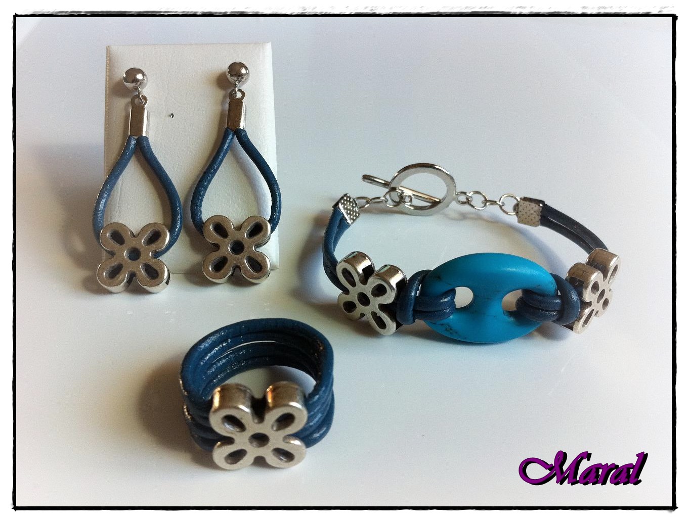 Complementos Maral: Conjuntos de cuero y baño de plata