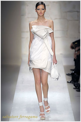 The Pocket Stylist: The Little White Dress