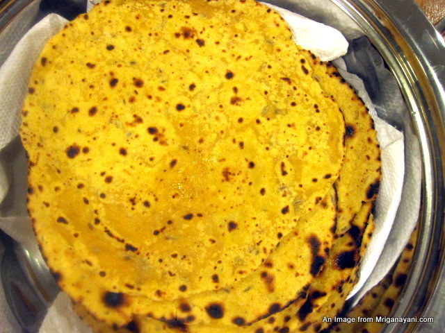 Love & Lentil: Missi Roti and Gatte Ki Sabji