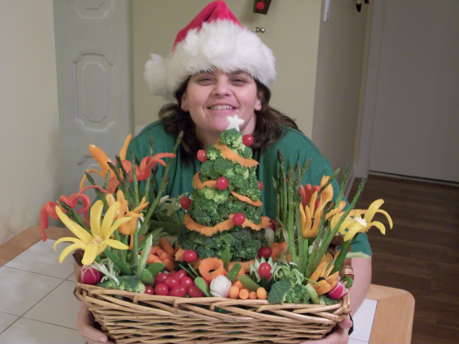 Fruit Carving, Vegetable Carving, Garnishes and Edible Arrangements