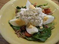 Tonfisksallad - Tonfisksallad med kokt ägg och keso