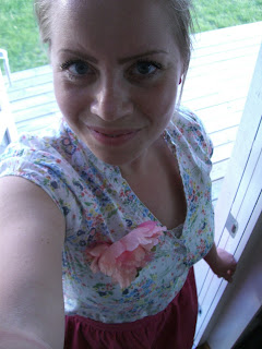 Karin+glad+och+somrig - Sommarkänslor och lycka