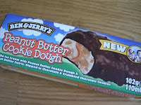Peanut+Butter+Cookie+Dough+fr%C3%A5n+Ben+and+Jerrys - Ben & Jerry's Peanut Butter Cookie Dough glass avslutade min helg