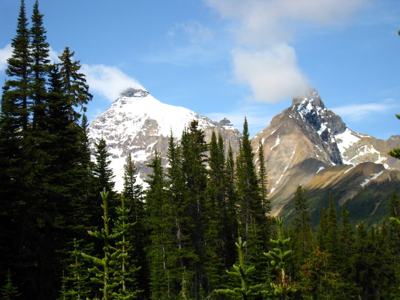 [2+mtns.JPG]