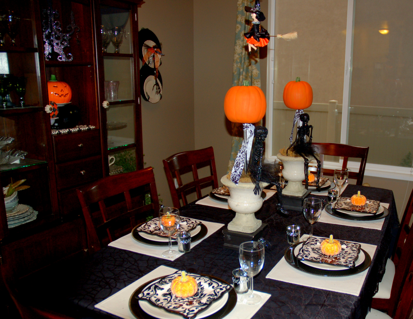 Most Popular 26+ Spooky Halloween Dining Rooms