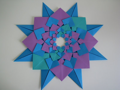 Tomoko Fuse's Origami Quilt Blooming Flowers 1 in Turquoise, Blue, and Purple