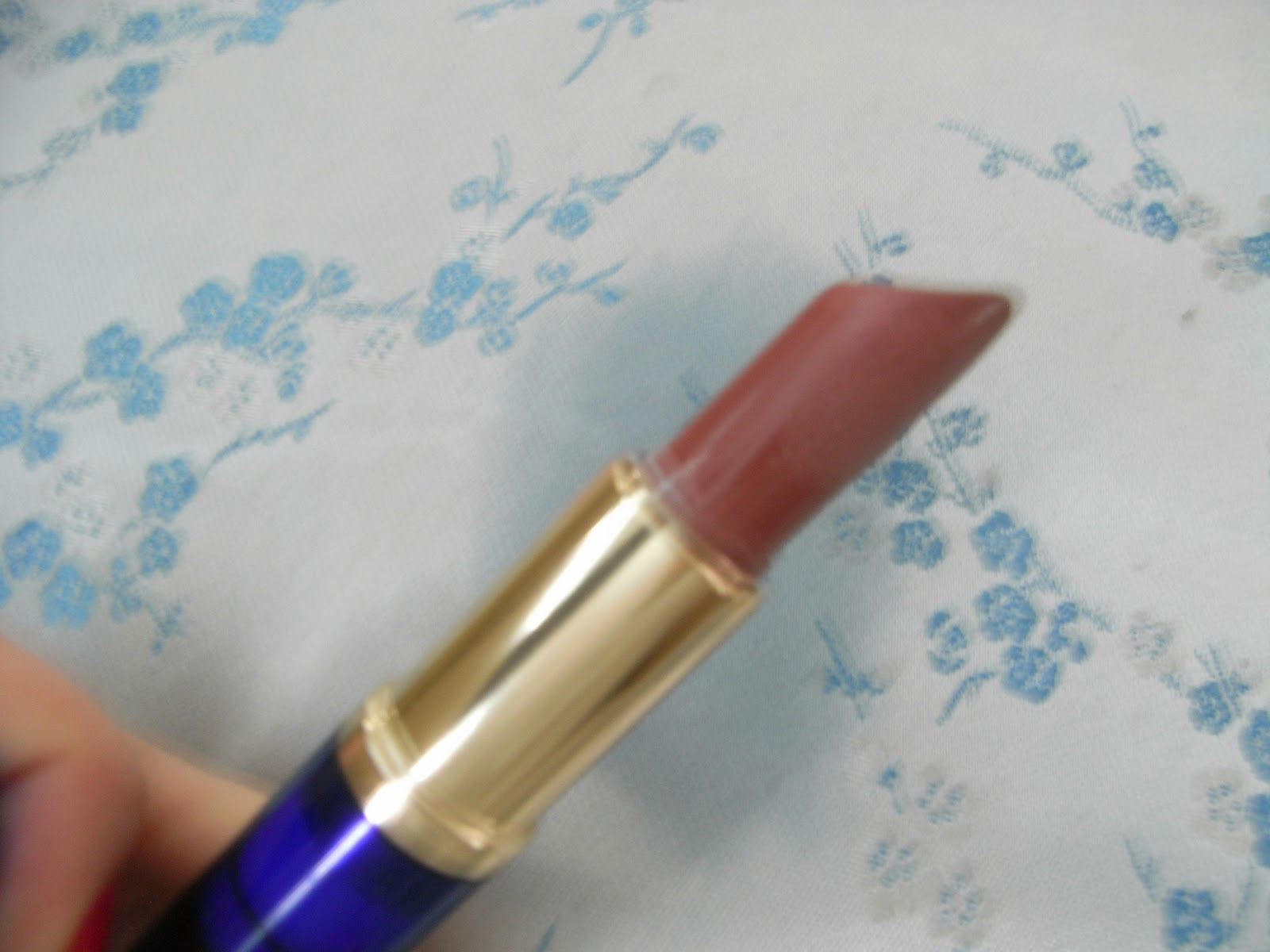 Makeup Review Lipstick Review Estee Lauder Tea Rose