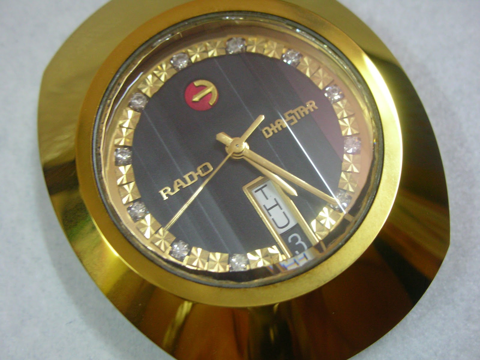 bulova day date automatic watch