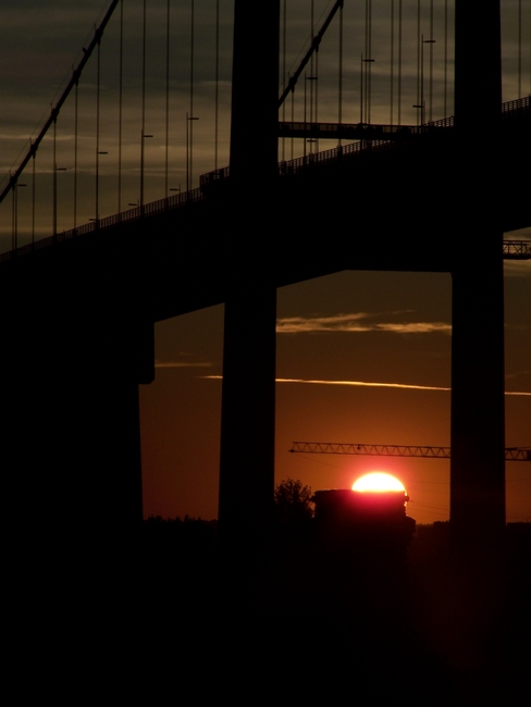 [coucher+soleil+pont+aquitaine+rouge+2.jpg]