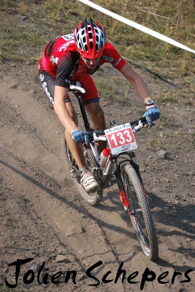 [7329_1235283166154_1351445603_685731_7204919_n.jpg]