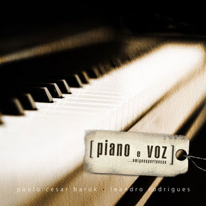 Capa de Piano e Voz, amigos e pertences (Playback)