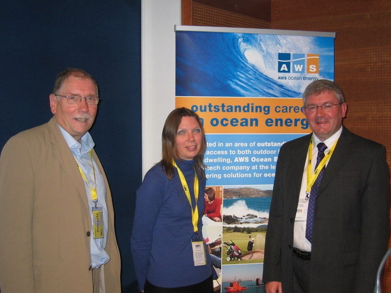 [Aileen+&+Rob+at+AWS+Ocean+Energy+Conf..jpg]