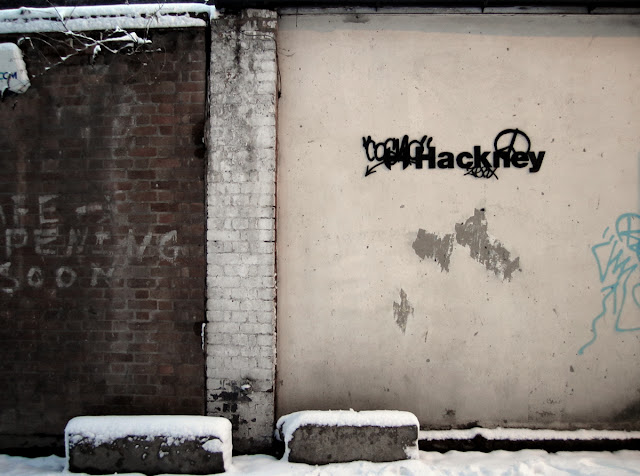 WORLDWARWON: 'VANDALISED' HACKNEY SIGNAGE