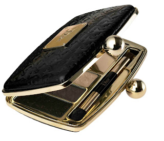 Новогодний клатч от Dior 