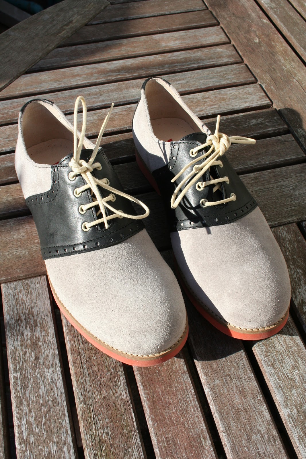 Buckets & Spades - Men's Fashion, Design and Lifestyle Blog: Saddle Shoes