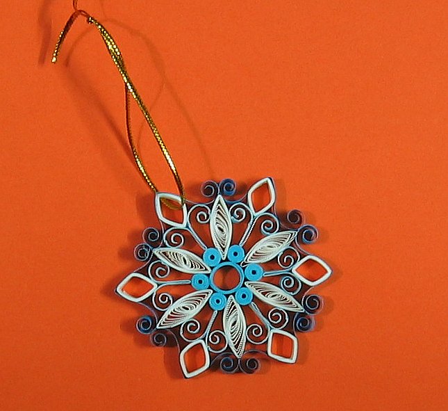 DAYDREAMS Quilled ornaments