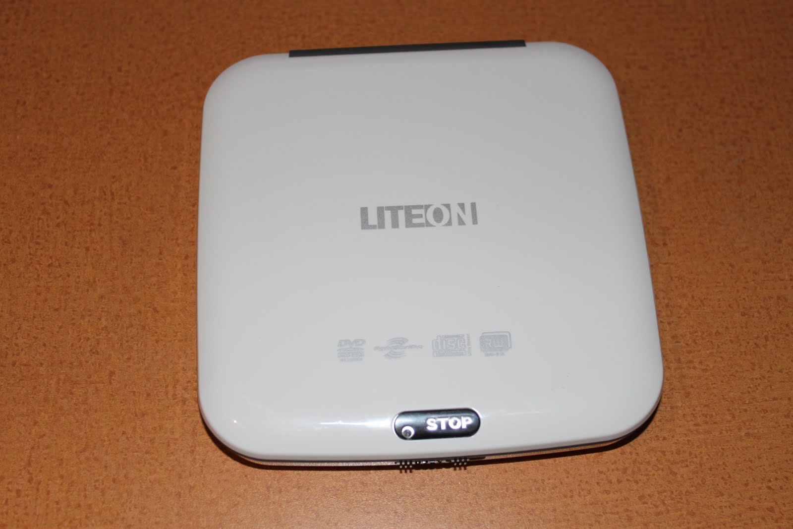 Stereowise Plus LiteOn eTAU208 External DVD/CD Rewritable Drive Review