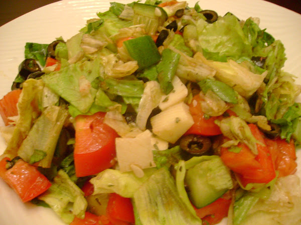 Balsamic Vinaigrette Tossed Salad