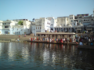 Devotees performing rites and rituals at the Ghats of Pushkar