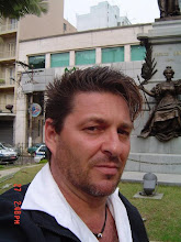 Monumento ao Maestro Carlos Gomes.
