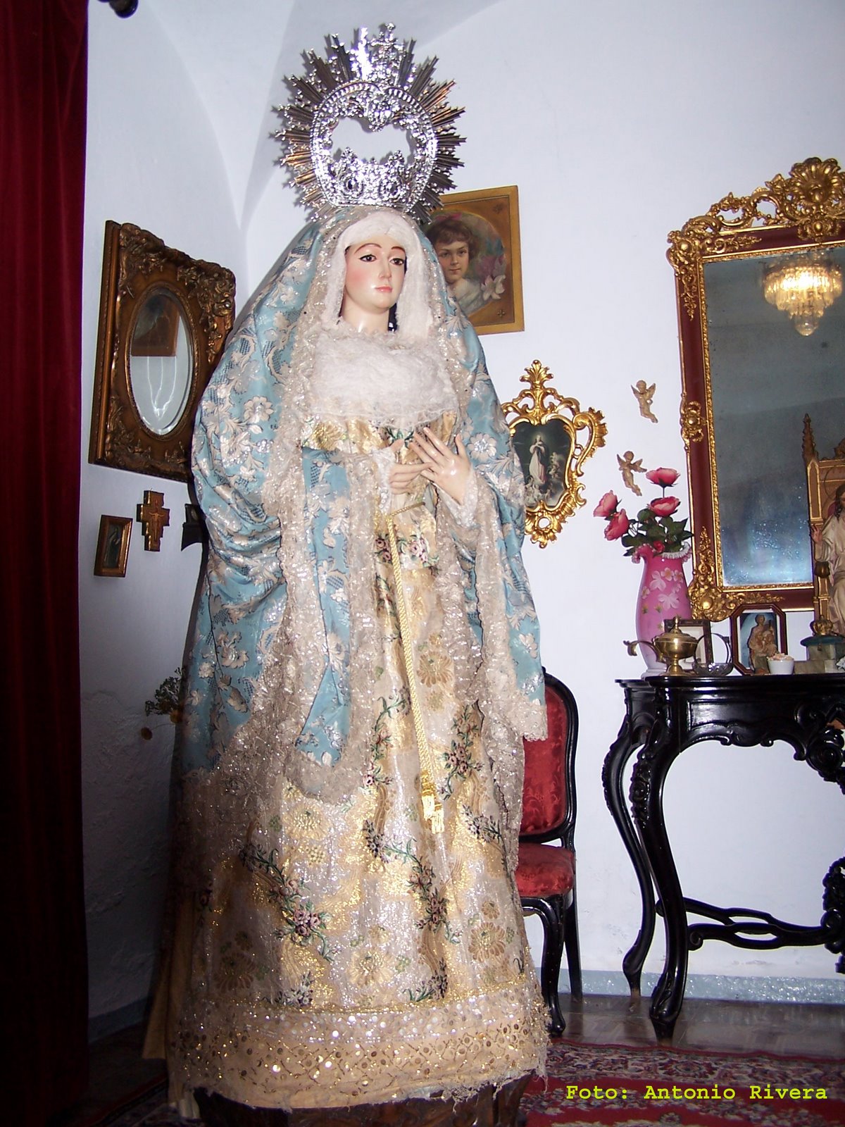 [Virgen+Encarnacion+casa+Avelina.jpg]