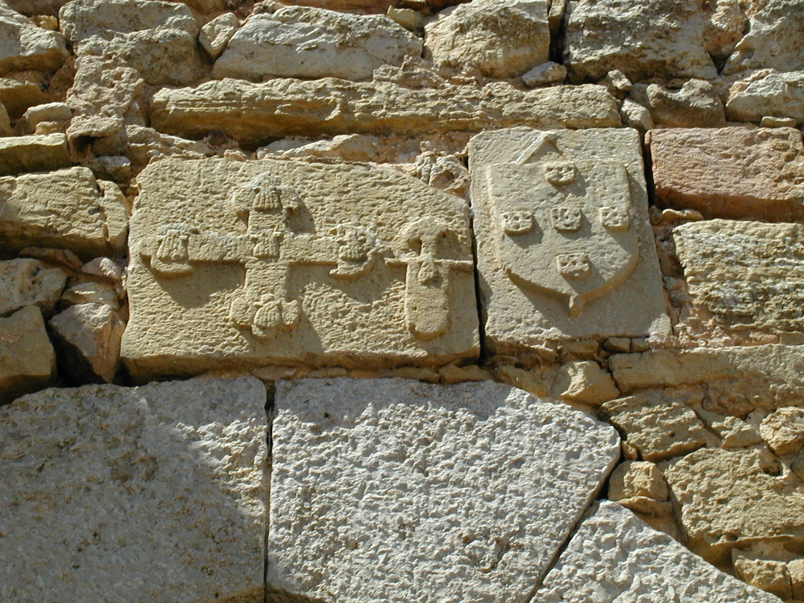 [porta+do+castelo+3.JPG]