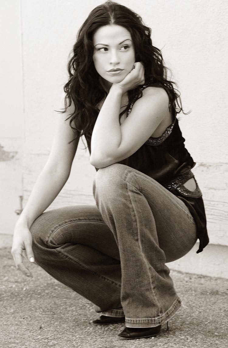 aboutnici: Navi Rawat