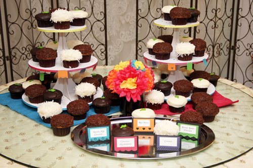 [cupcakes+stand.jpg]