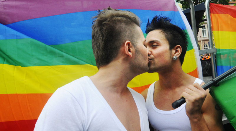 Slovakya’nın ilk gay pride yürüyüşüne neo-naziler saldırdı.