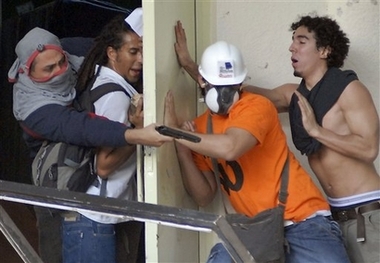 [AP-assault-071107.jpg]