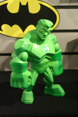 DC Direct Uni-Formz – Power Glow Green Lantern Vinyl Figure