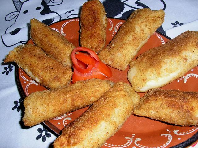 [ROLINHOSDESALSICHAEQUEIJO002.jpg]