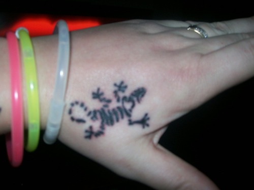 Hand Tattoos For Girlsquxxo