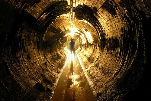 [10-Scariest-Underground-Tunnels-010.jpg]