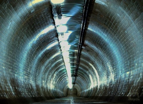 [10-Scariest-Underground-Tunnels-003.jpg]